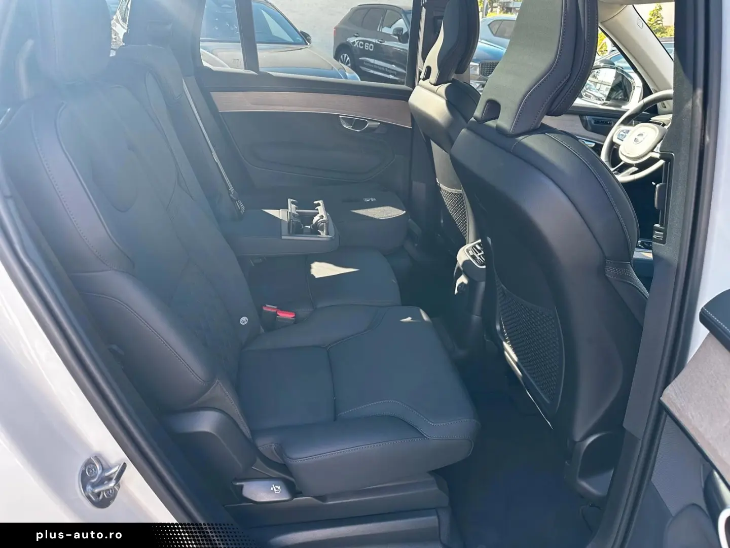 XC90 T8 PlusDark FaceLift7-Sitzer Pano360 Luftfa