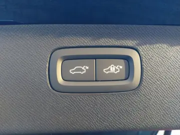 XC90 Plus Bright Recharge Plug-In Hybrid AWD