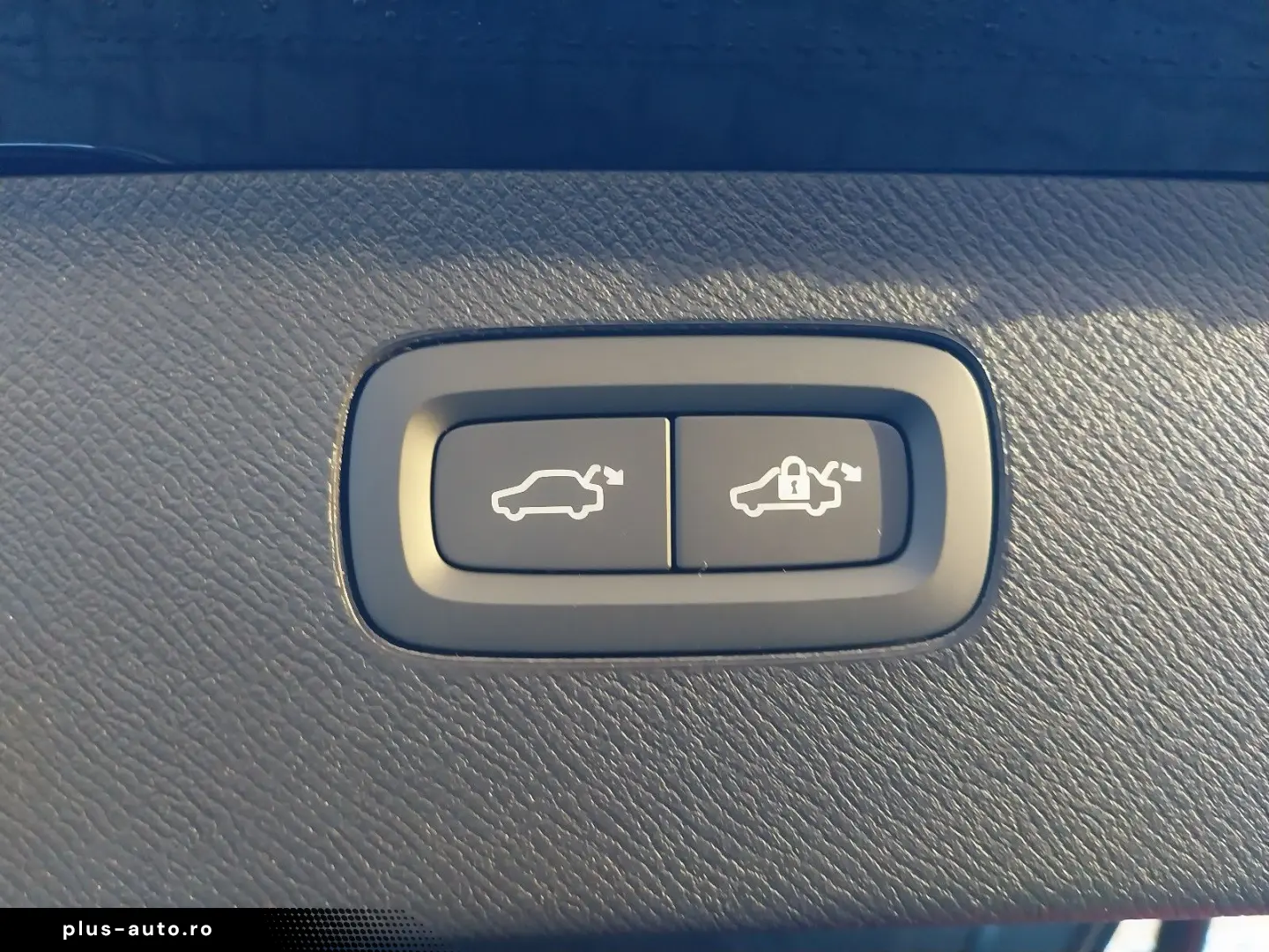 XC90 Plus Bright Recharge Plug-In Hybrid AWD