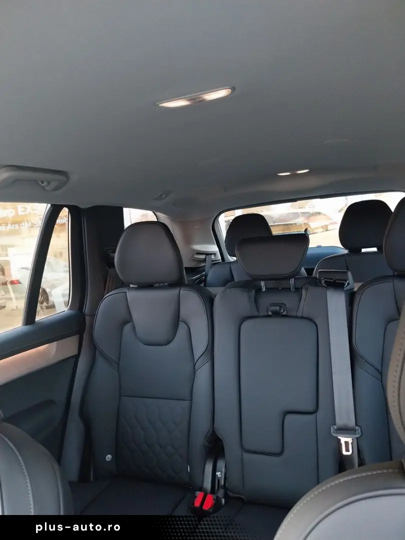 XC90 Plus Bright Recharge Plug-In Hybrid AWD