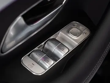 GLE 400d 4M AMG-LINE MASSAGE PANO HUD 360  21 LM