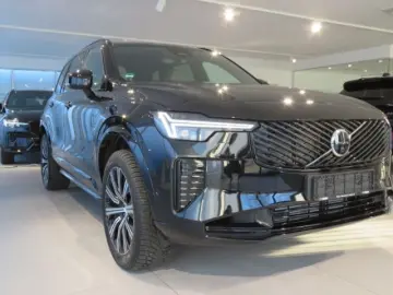 XC90 T8 AWD Plus Dark 7-Sitzer 360Grad Seiten- u