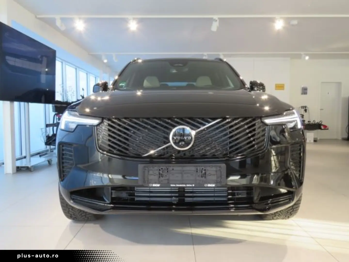 XC90 T8 AWD Plus Dark 7-Sitzer 360Grad Seiten- u