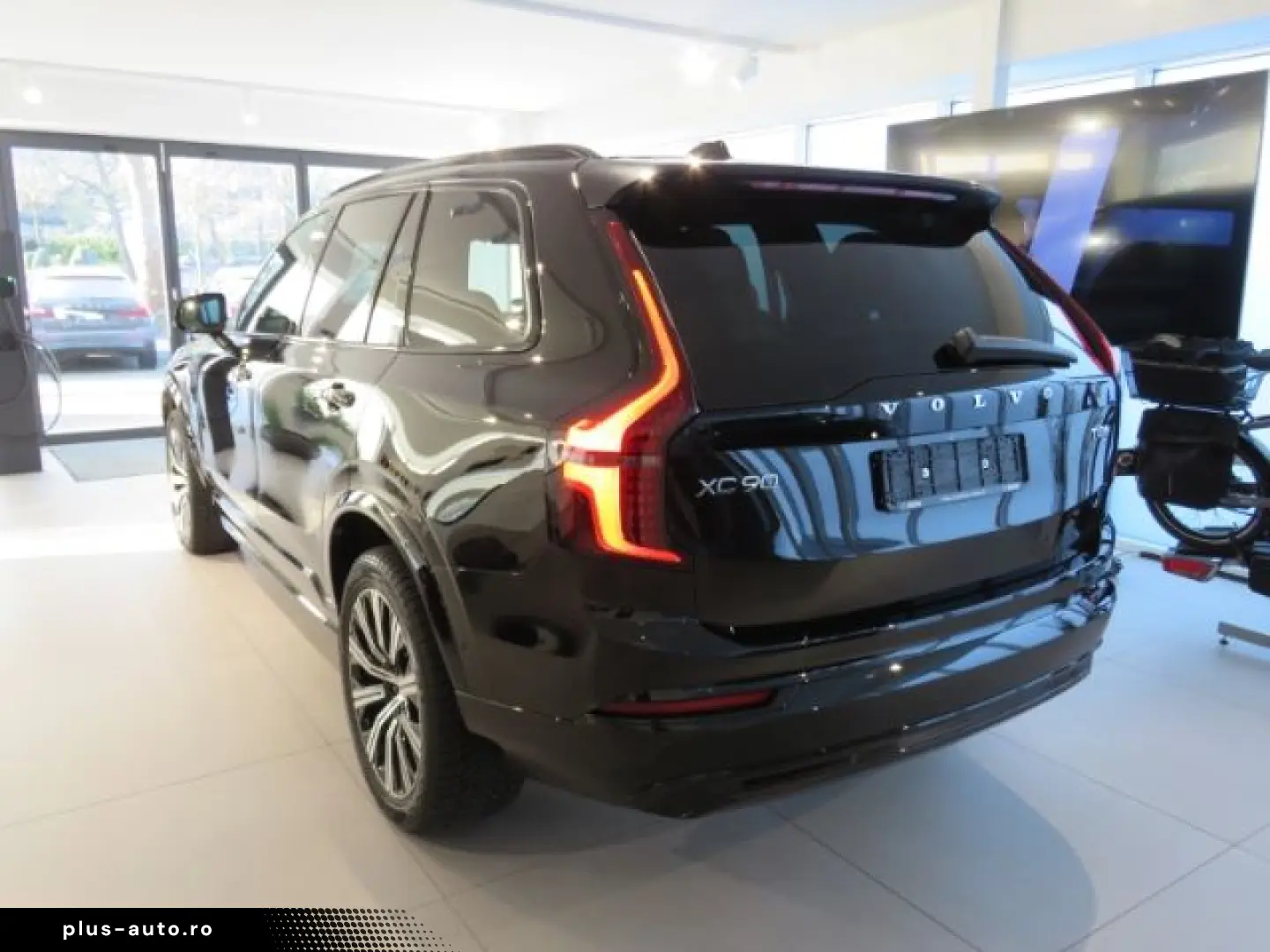 XC90 T8 AWD Plus Dark 7-Sitzer 360Grad Seiten- u