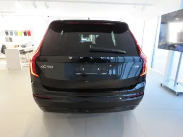 XC90 T8 AWD Plus Dark 7-Sitzer 360Grad Seiten- u