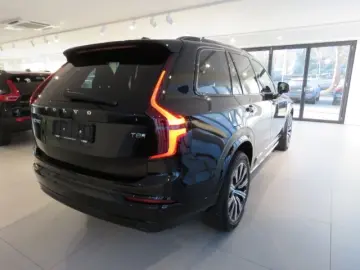 XC90 T8 AWD Plus Dark 7-Sitzer 360Grad Seiten- u