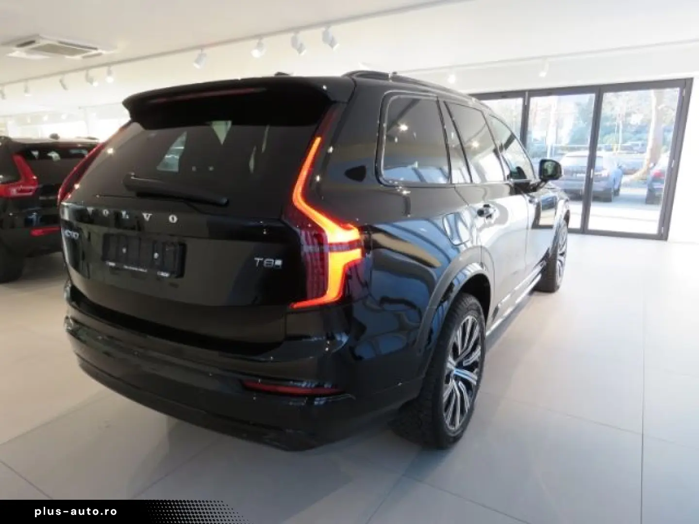 XC90 T8 AWD Plus Dark 7-Sitzer 360Grad Seiten- u