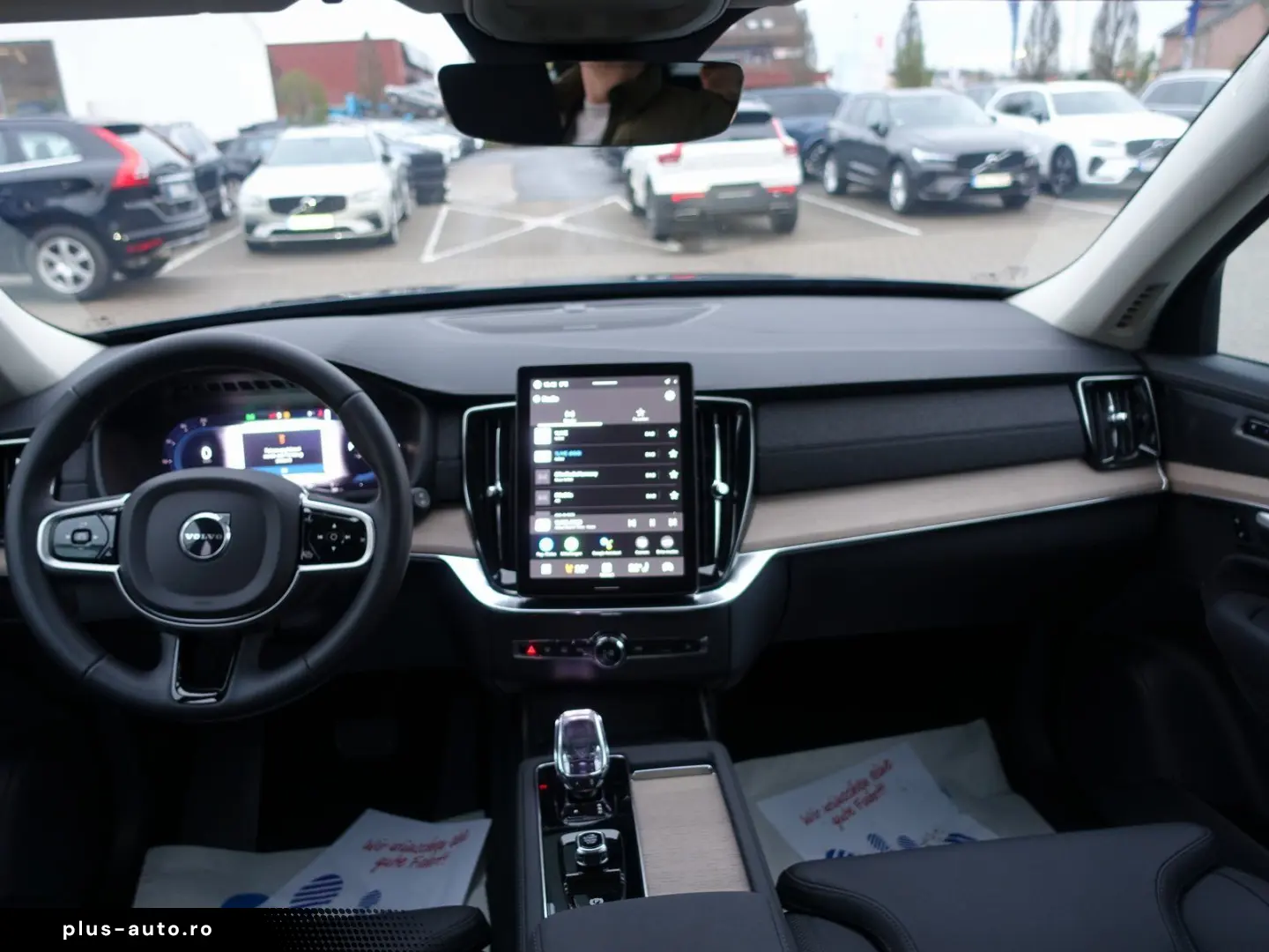 XC90 Plus Dark T8 AWD Plug-inHybrid Pano H&K 360