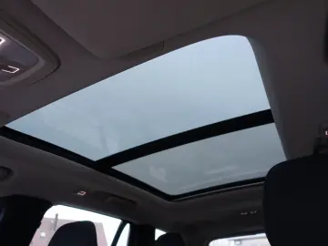 XC90 Plus Dark T8 AWD Plug-inHybrid Pano H&K 360