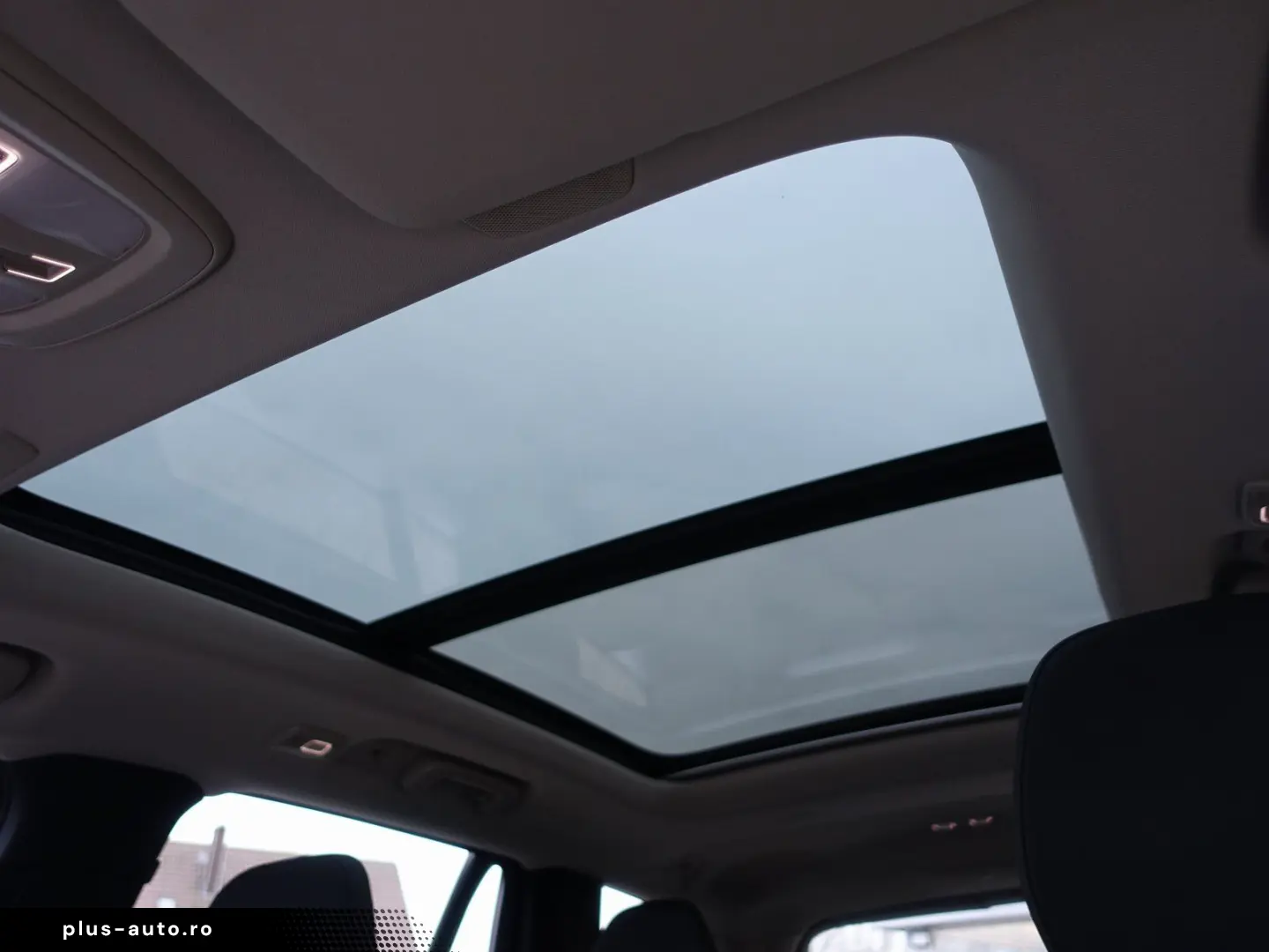 XC90 Plus Dark T8 AWD Plug-inHybrid Pano H&K 360