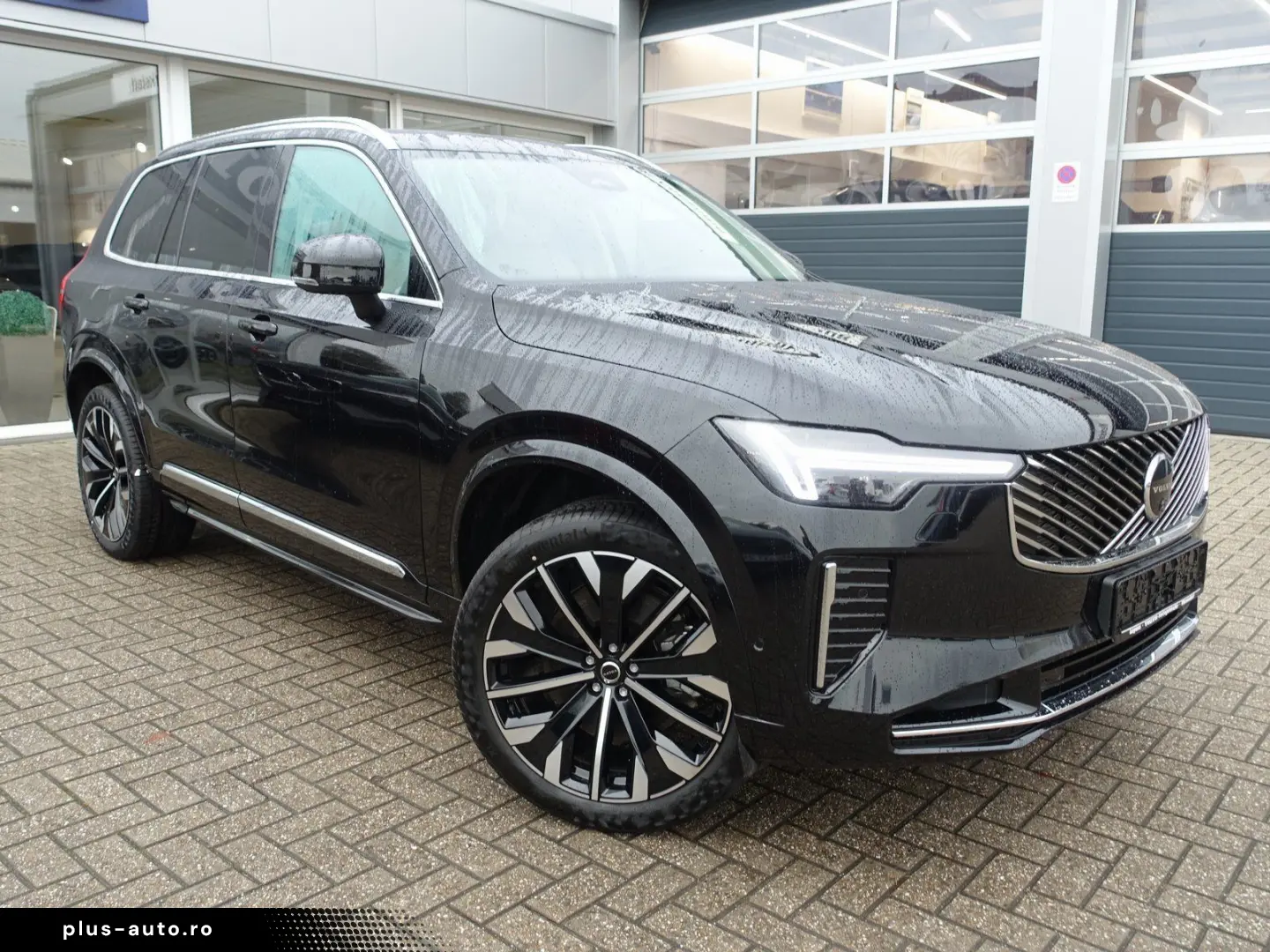 XC90 Plus T8 AWD Plug-in Hybrid Pano H&K 360