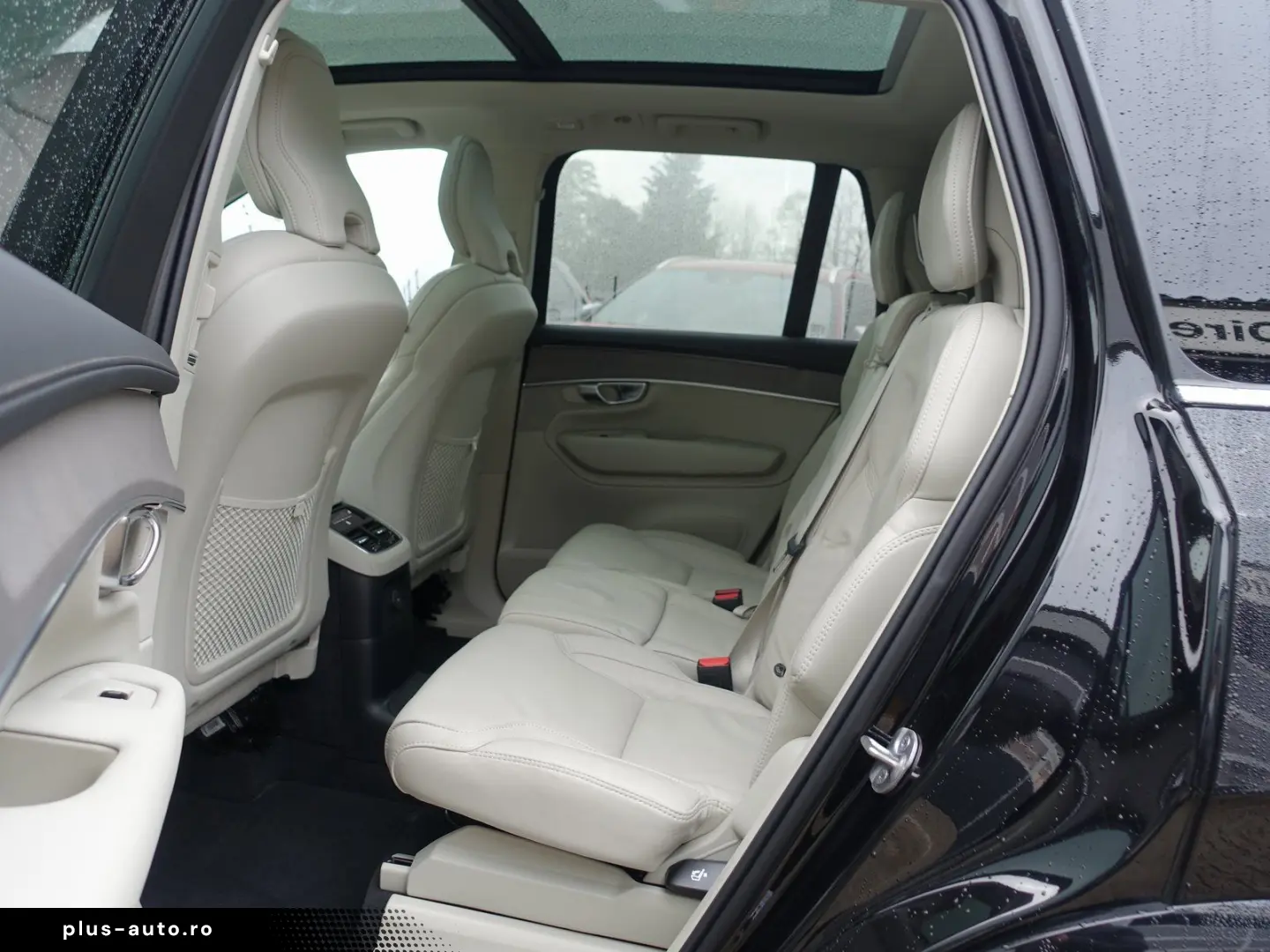 XC90 Plus T8 AWD Plug-in Hybrid Pano H&K 360