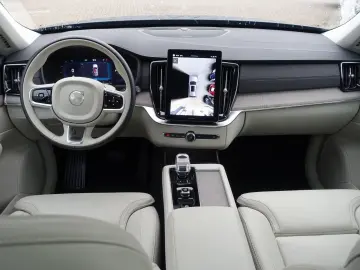 XC90 Plus T8 AWD Plug-in Hybrid Pano H&K 360