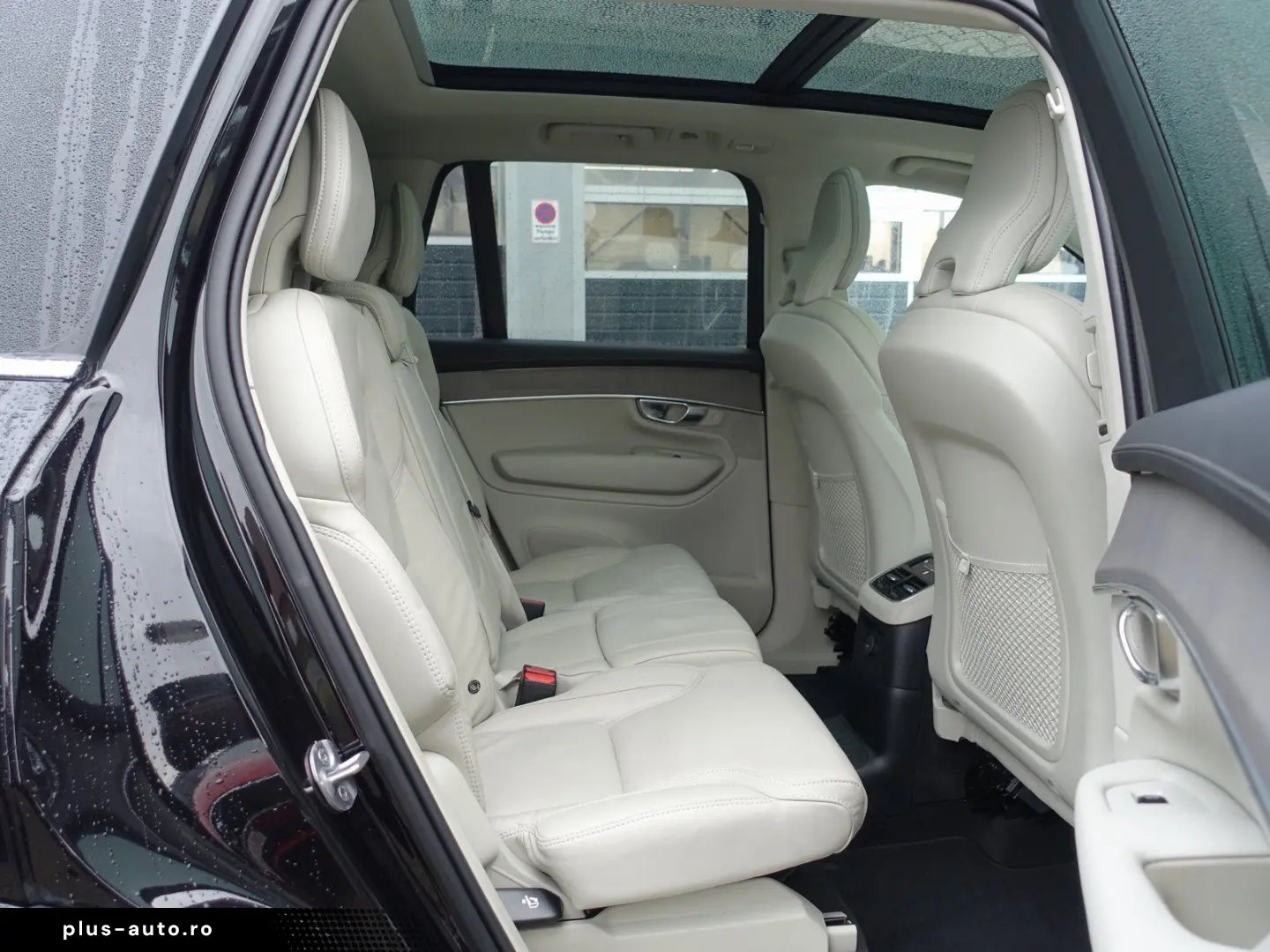 XC90 Plus T8 AWD Plug-in Hybrid Pano H&K 360