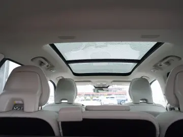 XC90 Plus T8 AWD Plug-in Hybrid Pano H&K 360