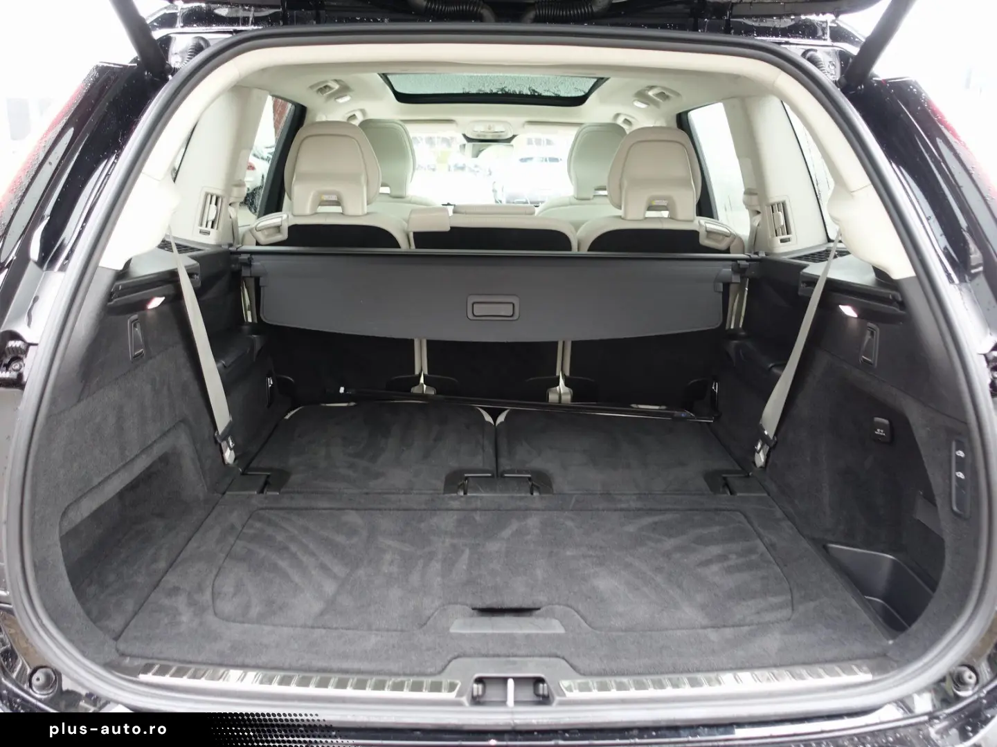 XC90 Plus T8 AWD Plug-in Hybrid Pano H&K 360