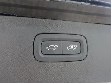 XC90 Plus T8 AWD Plug-in Hybrid Pano H&K 360