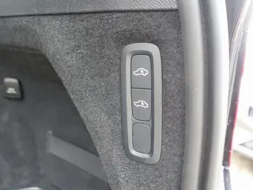 XC90 Plus T8 AWD Plug-in Hybrid Pano H&K 360