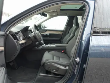 XC90 Plus  T8 AWD Plug-in Hybrid FourC Pano 360