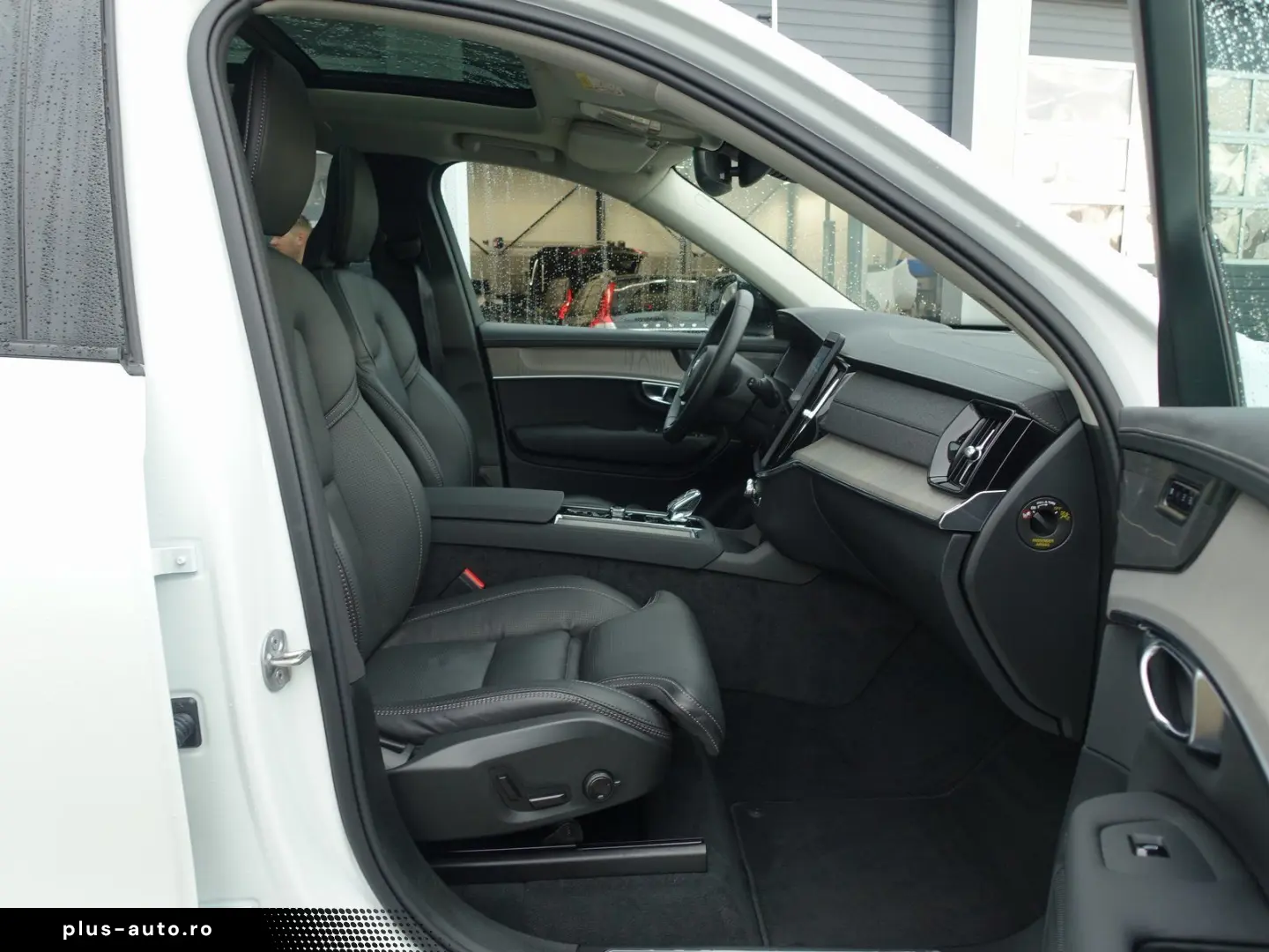 XC90 Plus T8 AWD Plug-in Hybrid AirSusp TowHook 360