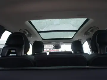 XC90 Plus T8 AWD Plug-in Hybrid AirSusp TowHook 360