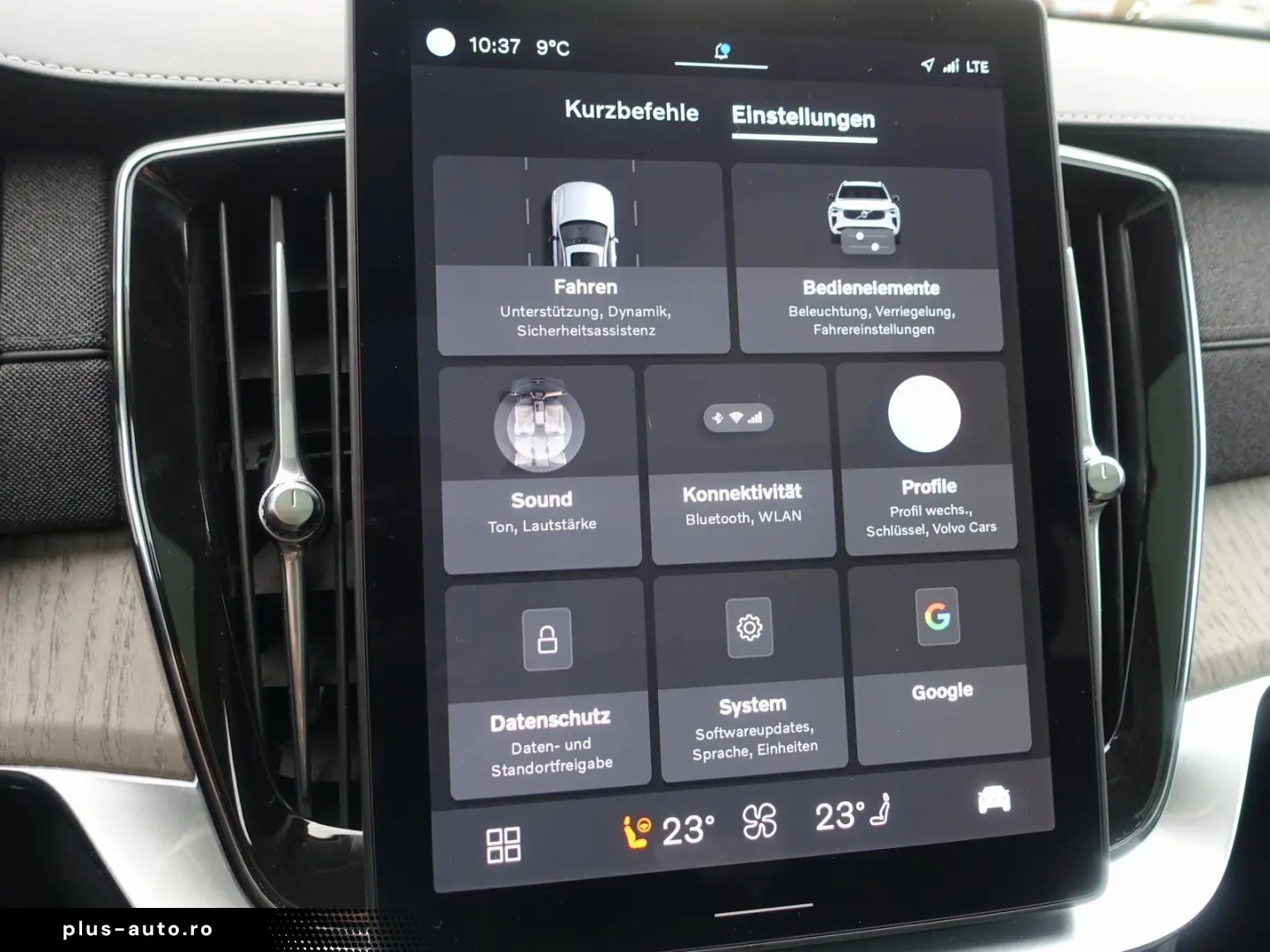 XC90 Plus T8 AWD Plug-in Hybrid AirSusp TowHook 360