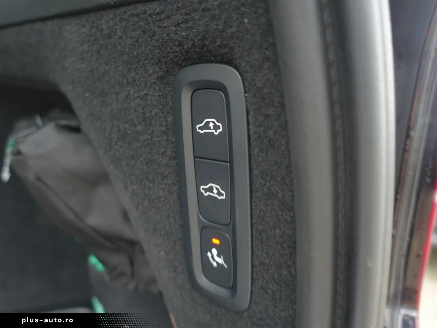 XC90 Plus T8 AWD Plug-in Hybrid AirSusp TowHook 360