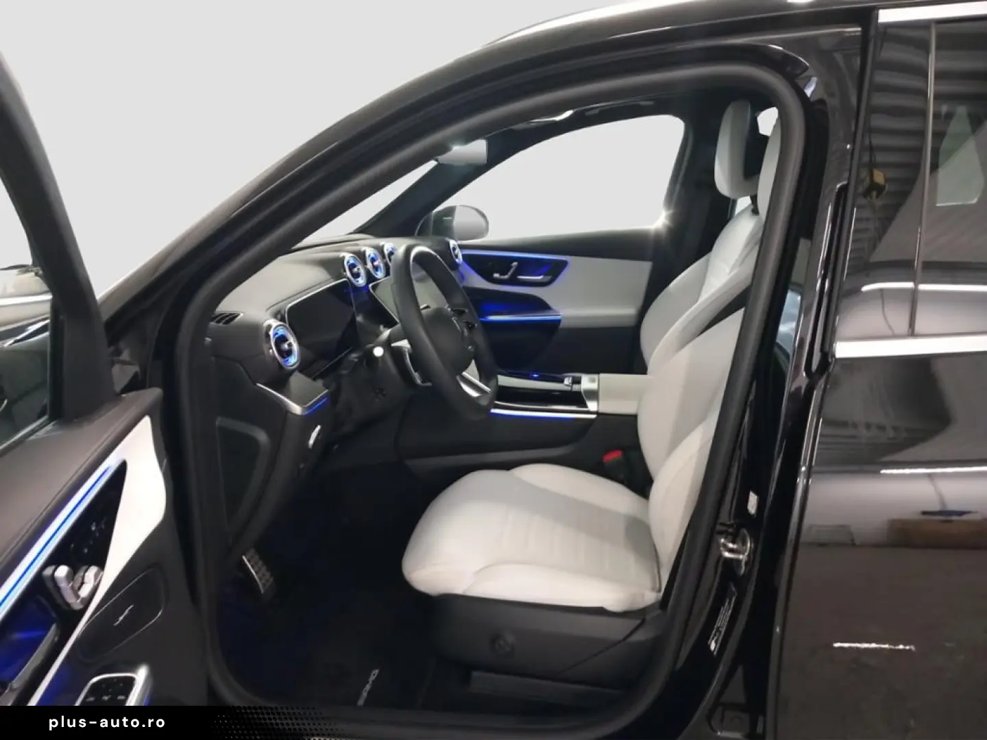 GLC 200 4M AMG AHK Pano-Dach Distronic 360