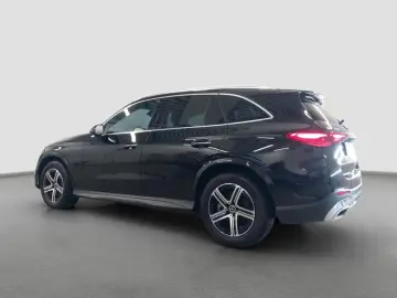 GLC 200 4M AMG AHK Pano-Dach Distronic 360