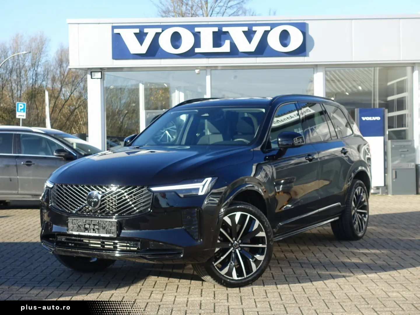 XC90 Plus Dark T8 AWD Plug-in Hybrid PANO FOUR-C