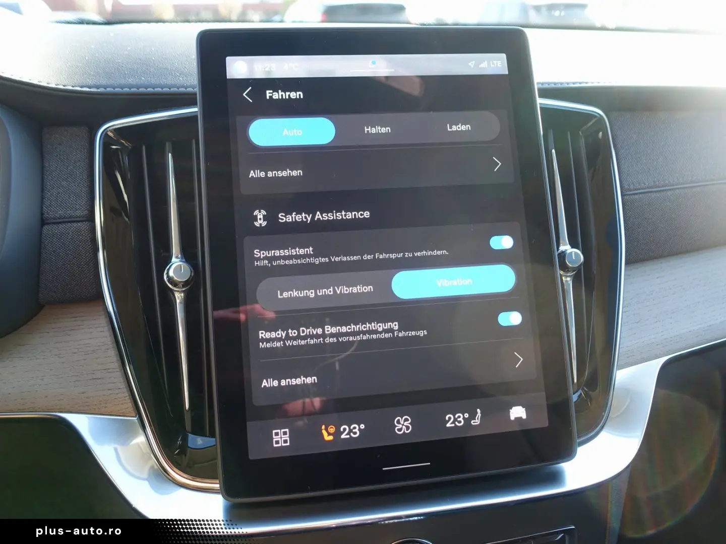 XC90 Plus Dark T8 AWD Plug-in Hybrid PANO FOUR-C