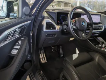 XM 23 Zoll M Fahrwerk Prof AHK Massage