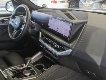 XM 23 Zoll M Fahrwerk Prof AHK Massage