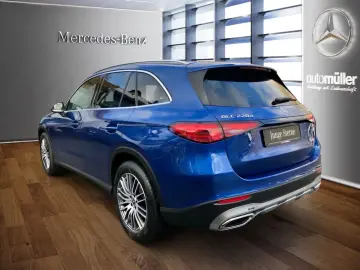 GLC 220 d 4M Avantgarde AHK Pano Distr AdvSound