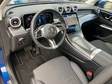 GLC 220 d 4M Avantgarde AHK Pano Distr AdvSound