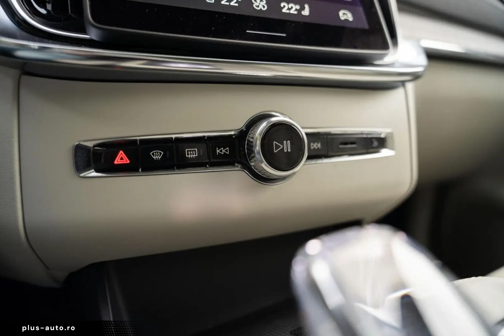 XC90 2.0 T8 AWD Plus Bright AirSusp Ventilation 360