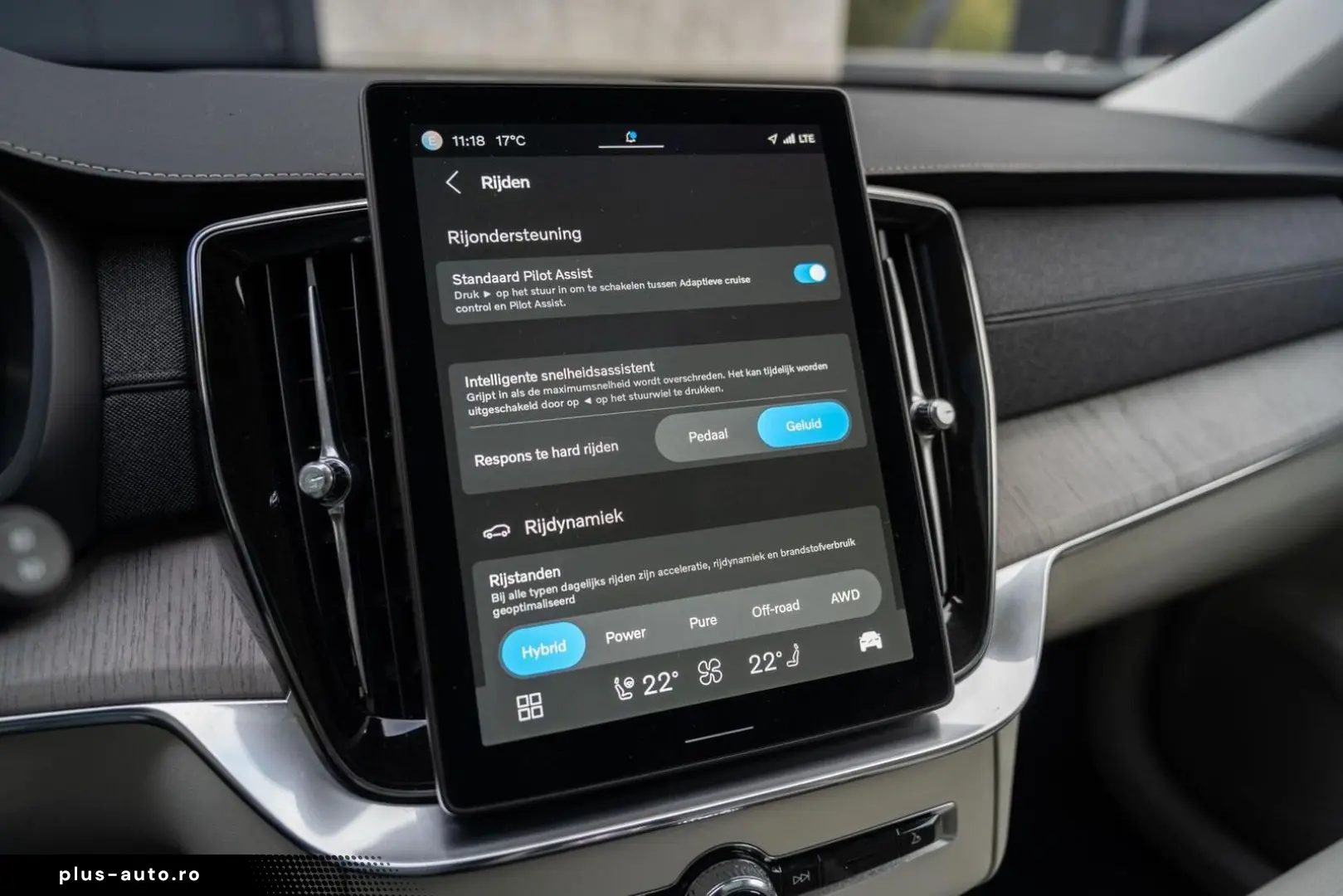 XC90 2.0 T8 AWD Plus Bright AirSusp Ventilation 360