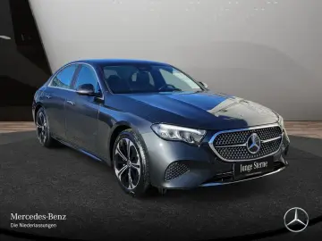 E 300 de Avantgarde Advanced LED DISTRONIC MBUX