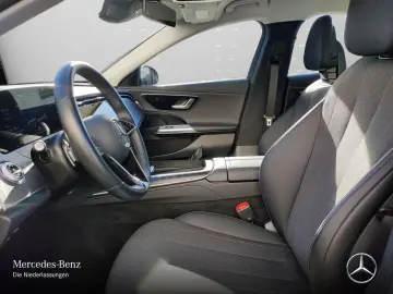 E 300 de Avantgarde Advanced LED DISTRONIC MBUX