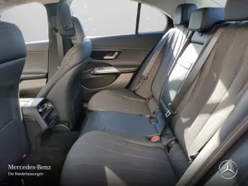 E 300 de Avantgarde Advanced LED DISTRONIC MBUX