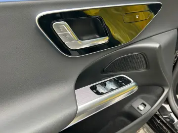 E 220d Avantgarde Distronic LED Keyless