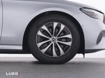 E 200 Avantgarde NavPrem LED Distr Totw KeyG RFK