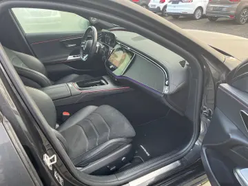 E 220 E Limousine  AMG Line Advanced GARANTIE