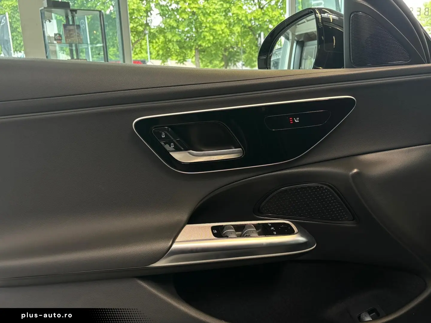 E 200 AVANTGARDE PANO DISTRO 19  KEYLESS CARPLAY
