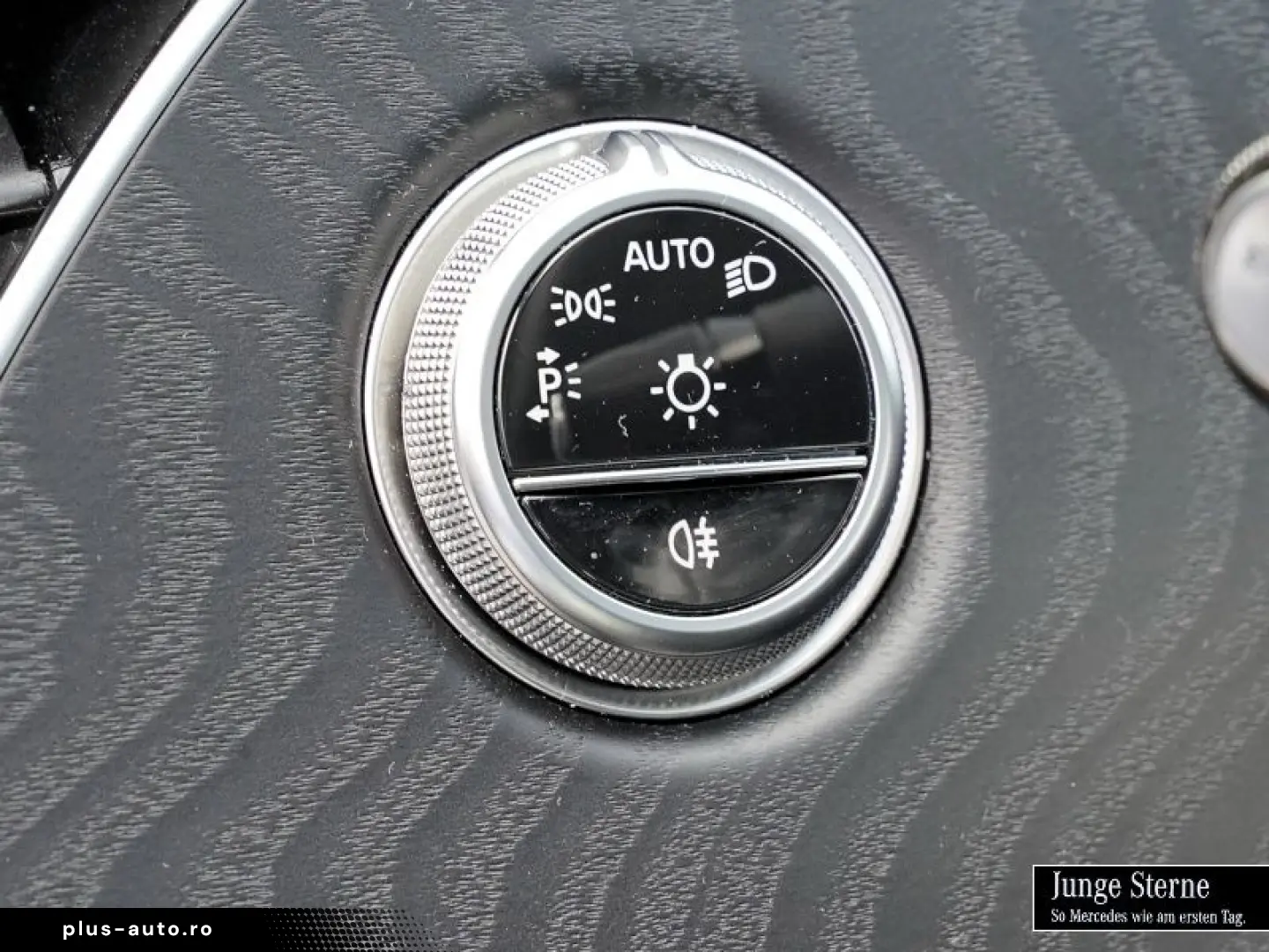 E 220 d AVANTGARDE ADV PANO DISTRO KAM TOTW 19''