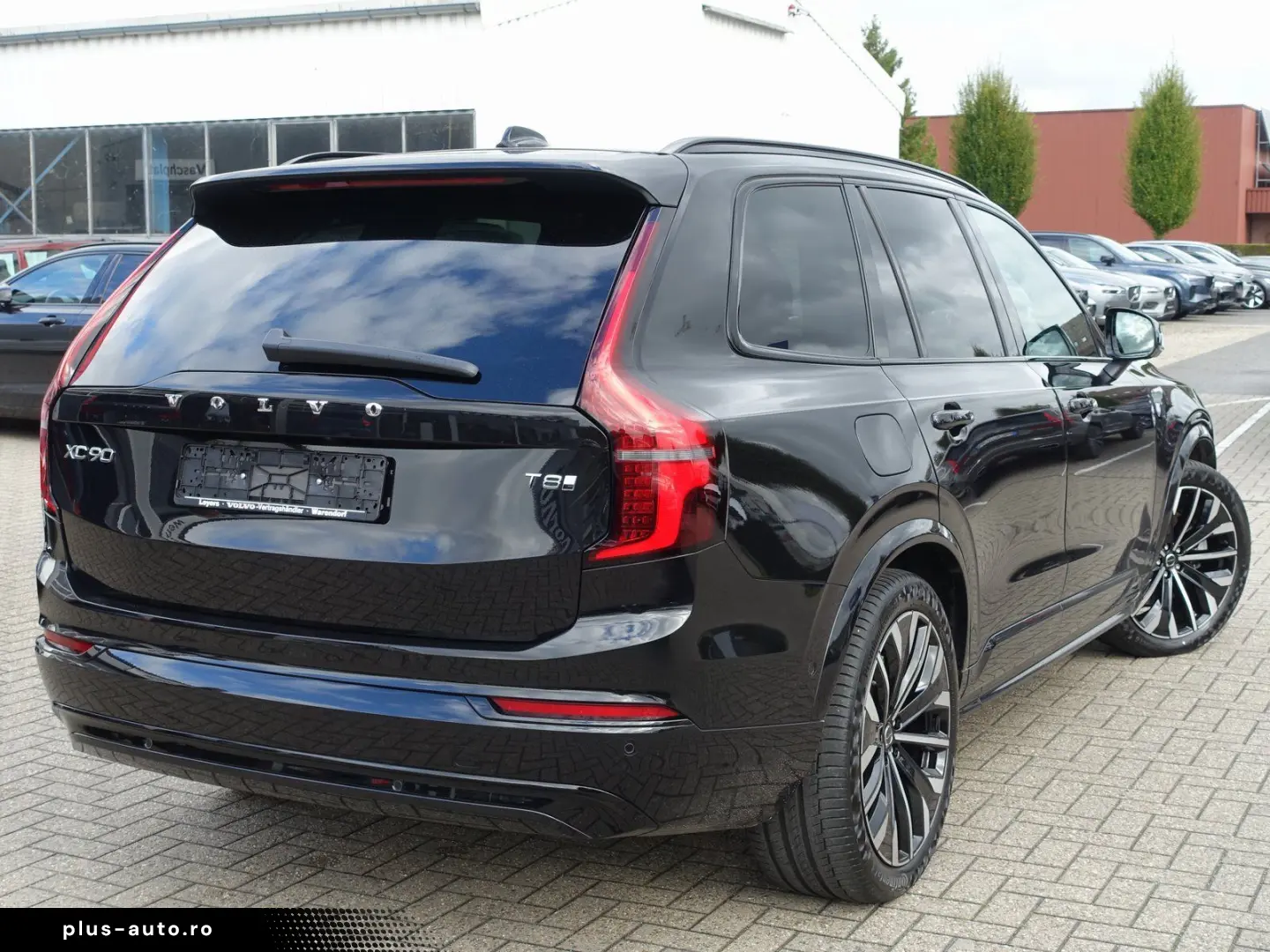 XC90 Plus Dark T8 AWD Plug-in LUFT PANO 360