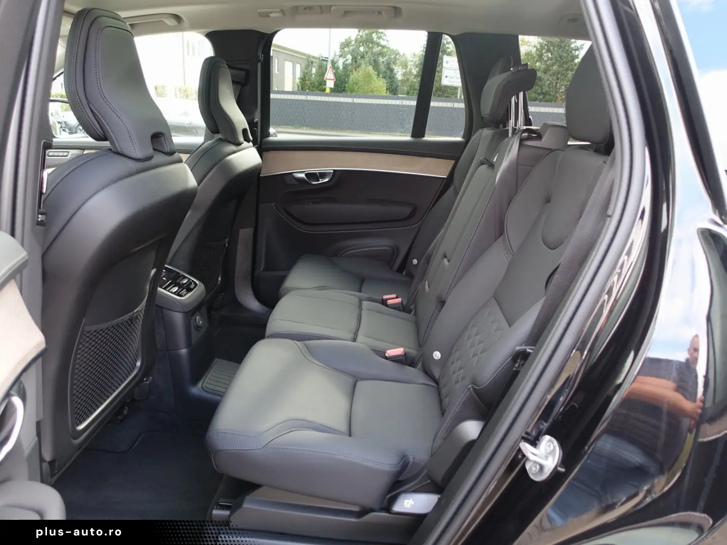 XC90 Plus Dark T8 AWD Plug-in LUFT PANO 360