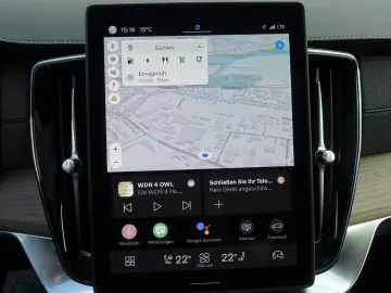 XC90 Plus Dark T8 AWD Plug-in LUFT PANO 360