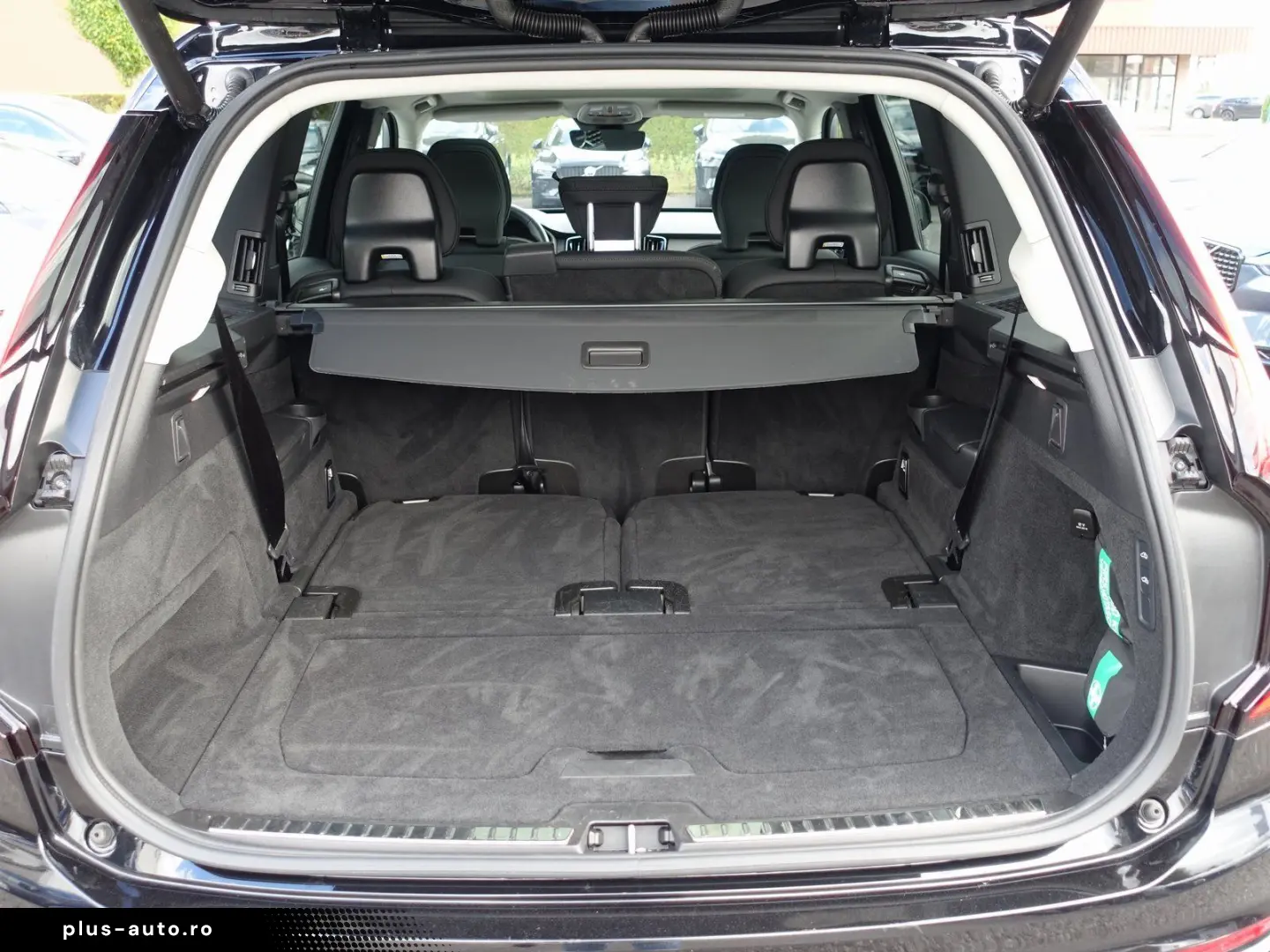 XC90 Plus Dark T8 AWD Plug-in LUFT PANO 360