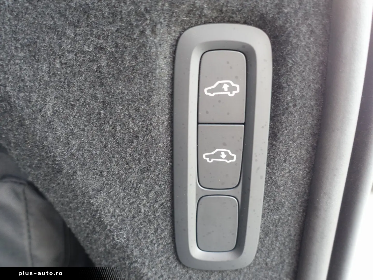 XC90 Plus Dark T8 AWD Plug-in LUFT PANO 360